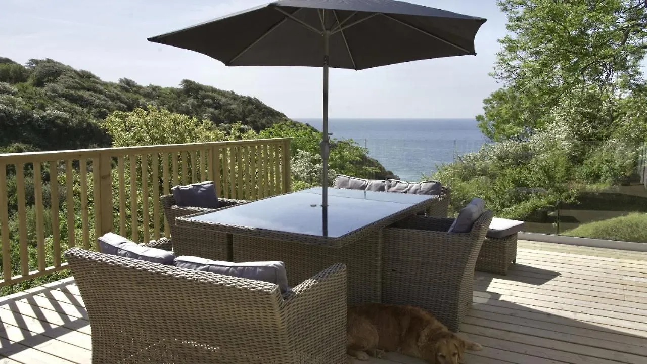 High Kiln Bank, Slade Villa Swansea Holiday home