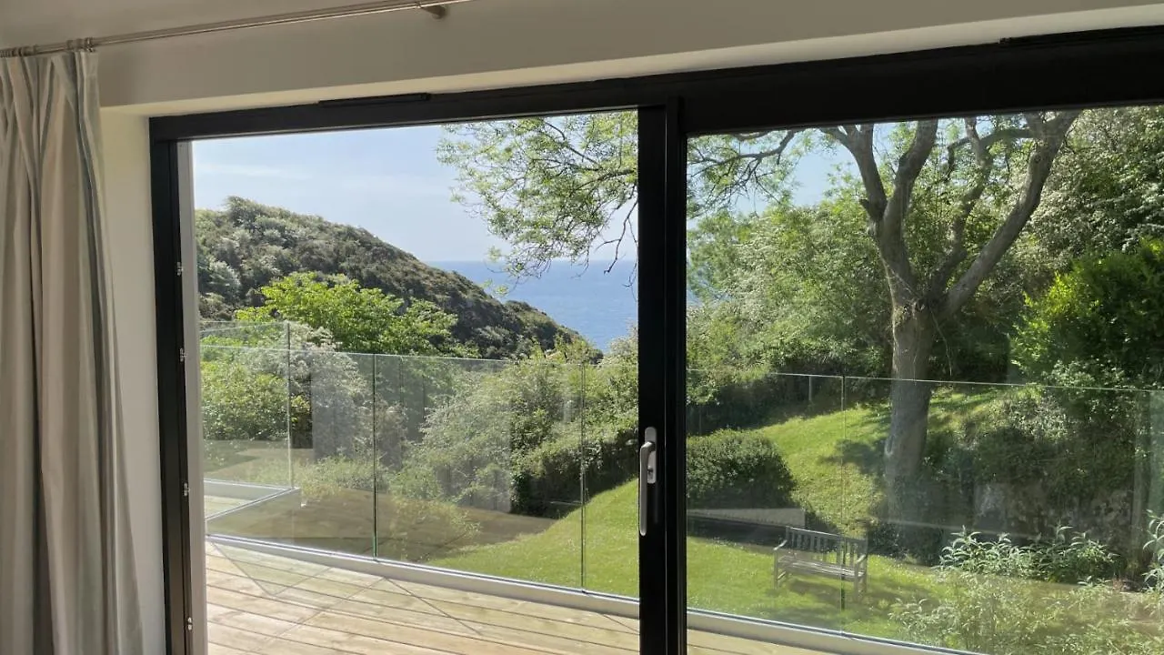 High Kiln Bank, Slade Villa Swansea Nyaraló