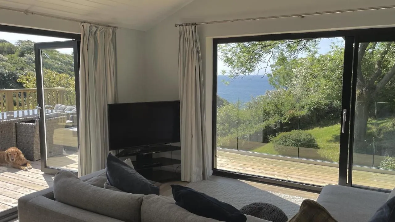 High Kiln Bank, Slade Villa Swansea Nyaraló